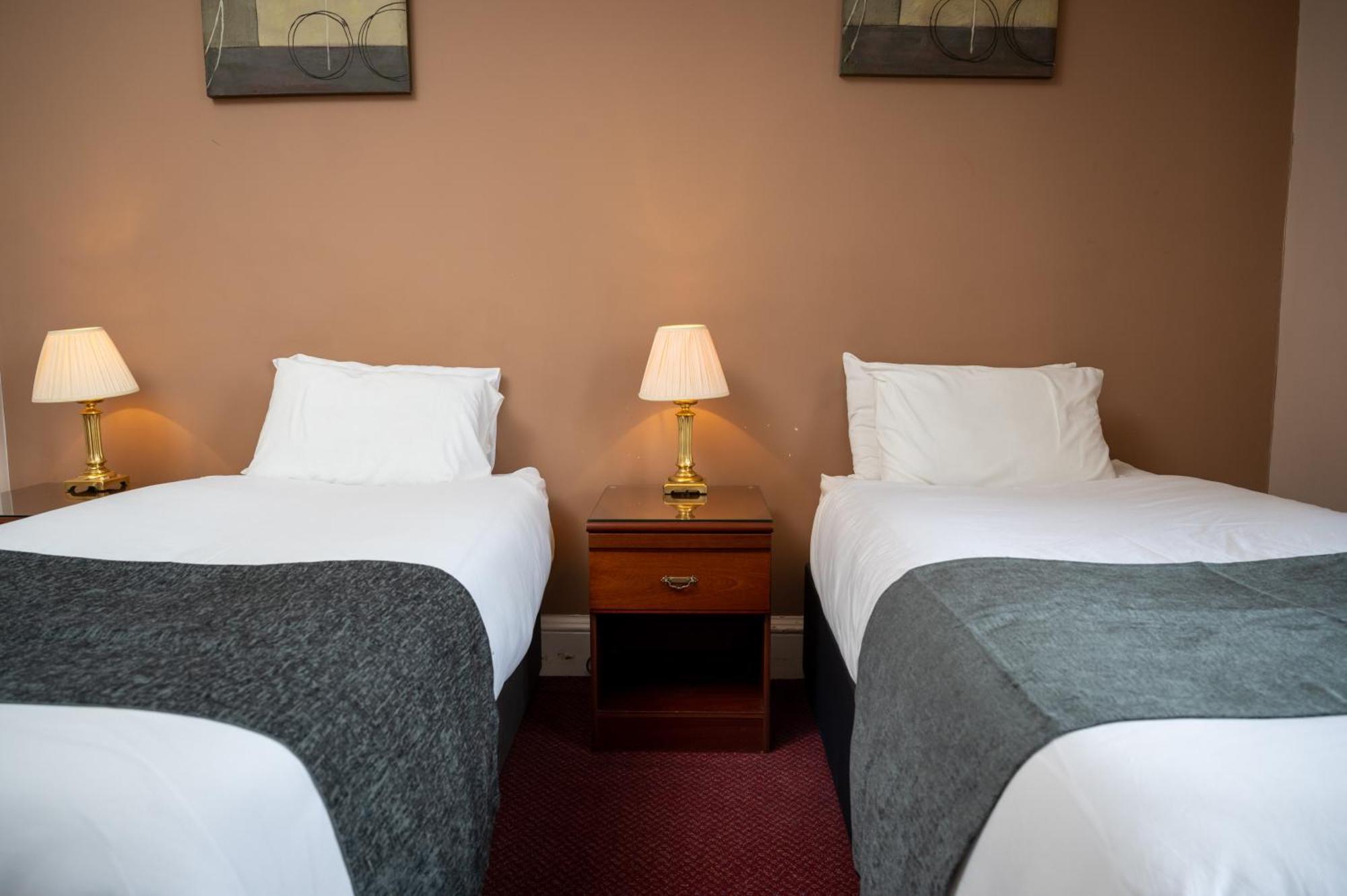 Hampton Hotel By Greene King Inns エディンバラ エクステリア 写真